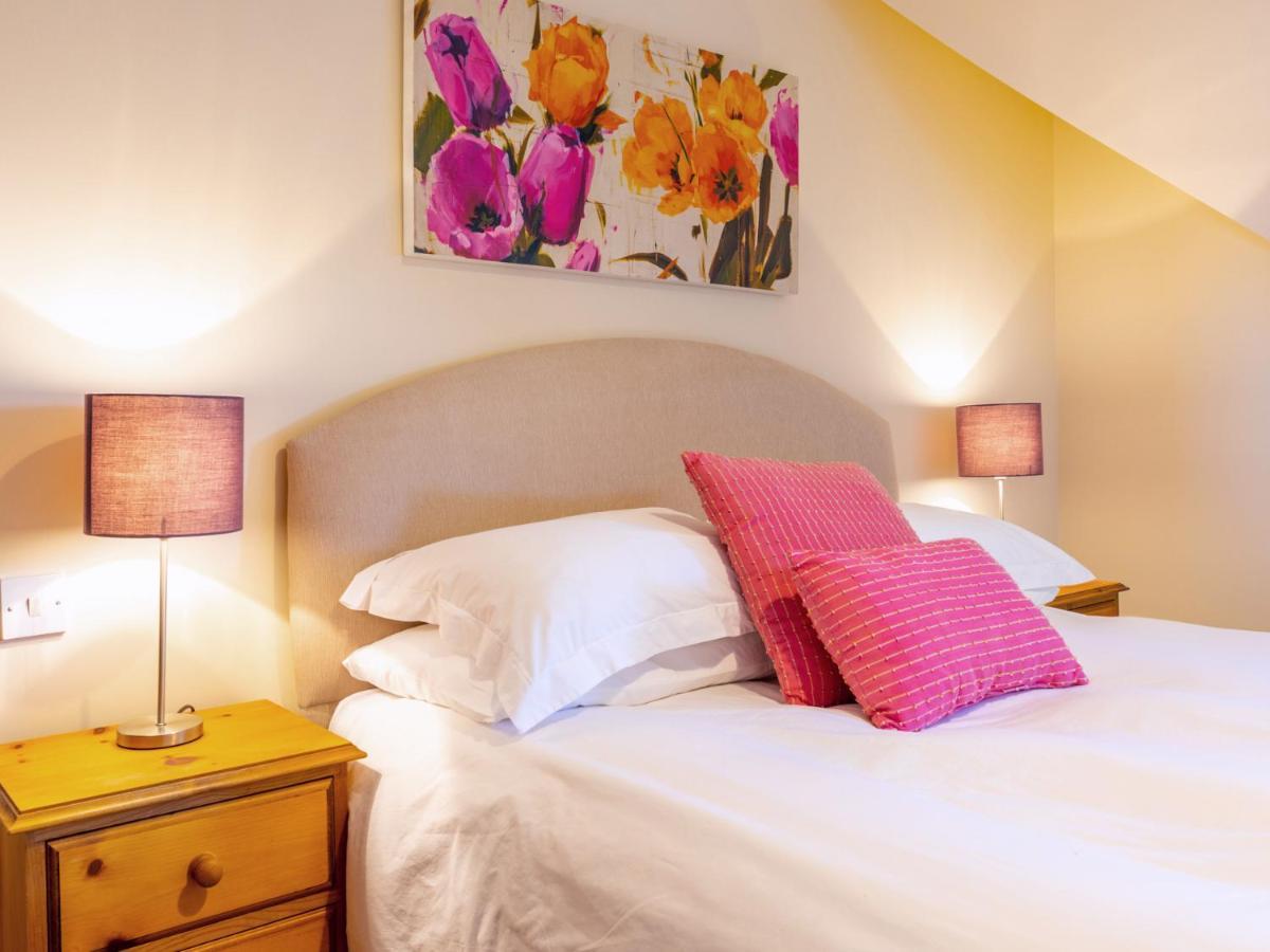 Ellingham Self-Catering Cottages Saint Peter Port ภายนอก รูปภาพ