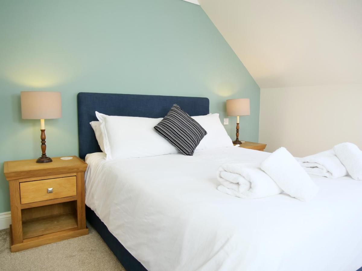 Ellingham Self-Catering Cottages Saint Peter Port ภายนอก รูปภาพ