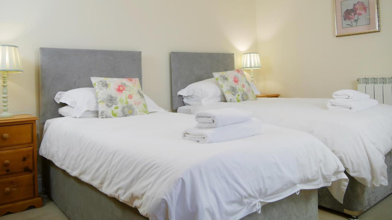 Ellingham Self-Catering Cottages Saint Peter Port ภายนอก รูปภาพ