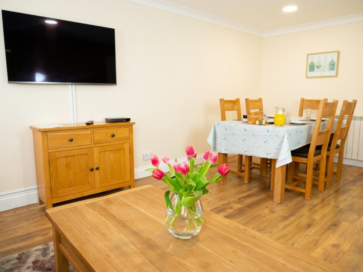 Ellingham Self-Catering Cottages Saint Peter Port ภายนอก รูปภาพ