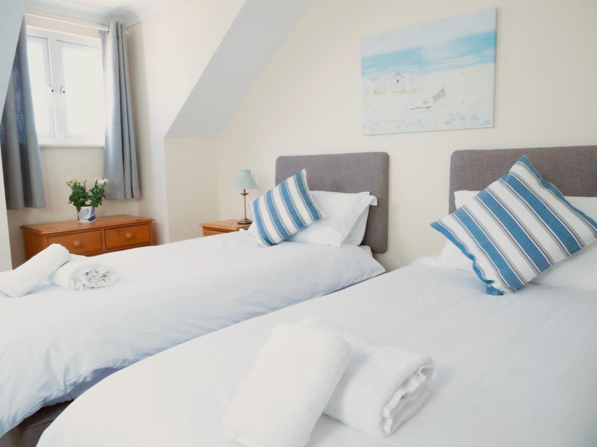Ellingham Self-Catering Cottages Saint Peter Port ภายนอก รูปภาพ