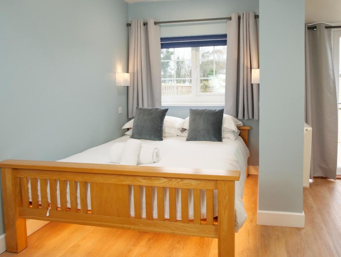 Ellingham Self-Catering Cottages Saint Peter Port ภายนอก รูปภาพ