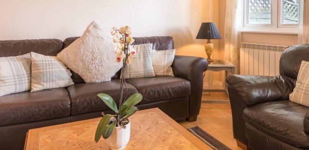 Ellingham Self-Catering Cottages Saint Peter Port ภายนอก รูปภาพ
