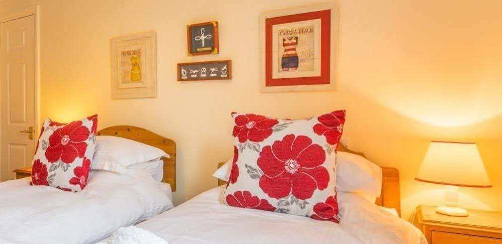 Ellingham Self-Catering Cottages Saint Peter Port ภายนอก รูปภาพ